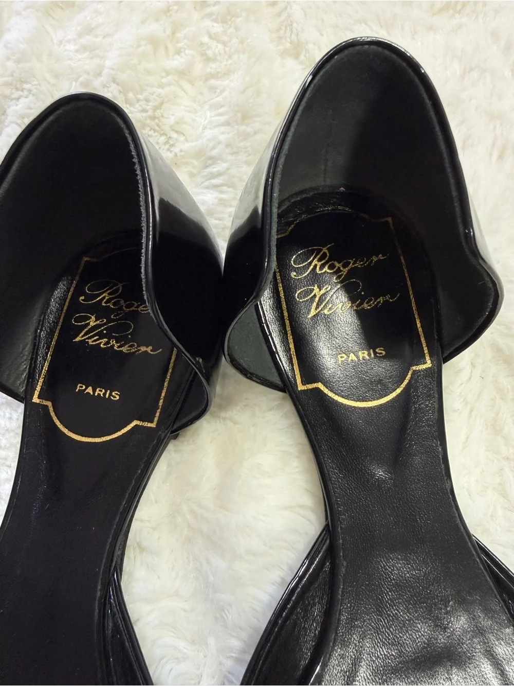 Roger Vivier Patent Leather D’Orsay Flats Black Ivory Gold Buckle 35 US 5